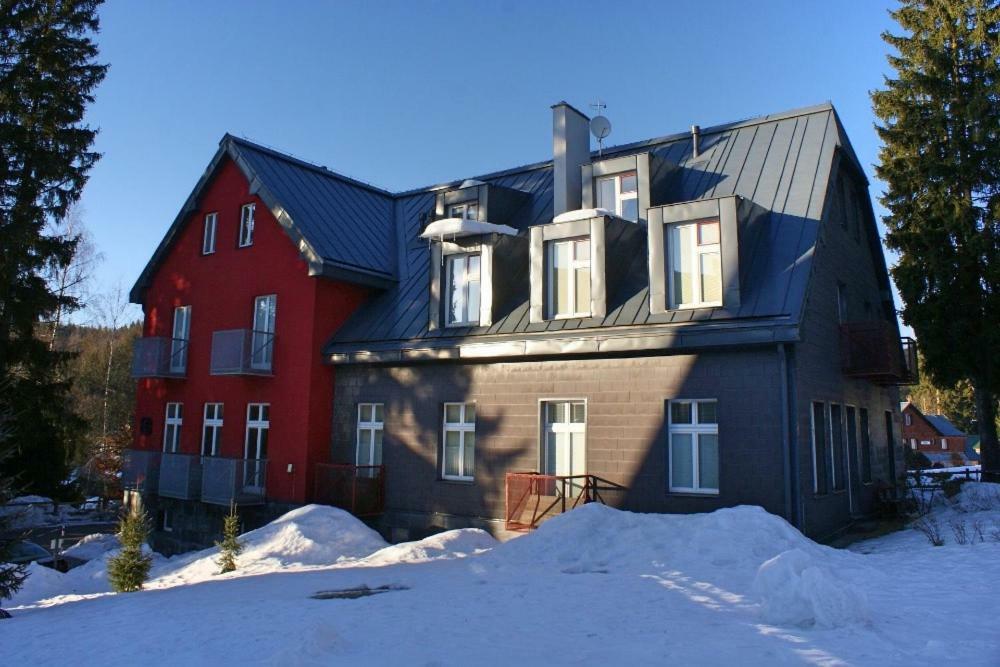 Resort 302 Харачов Екстериор снимка